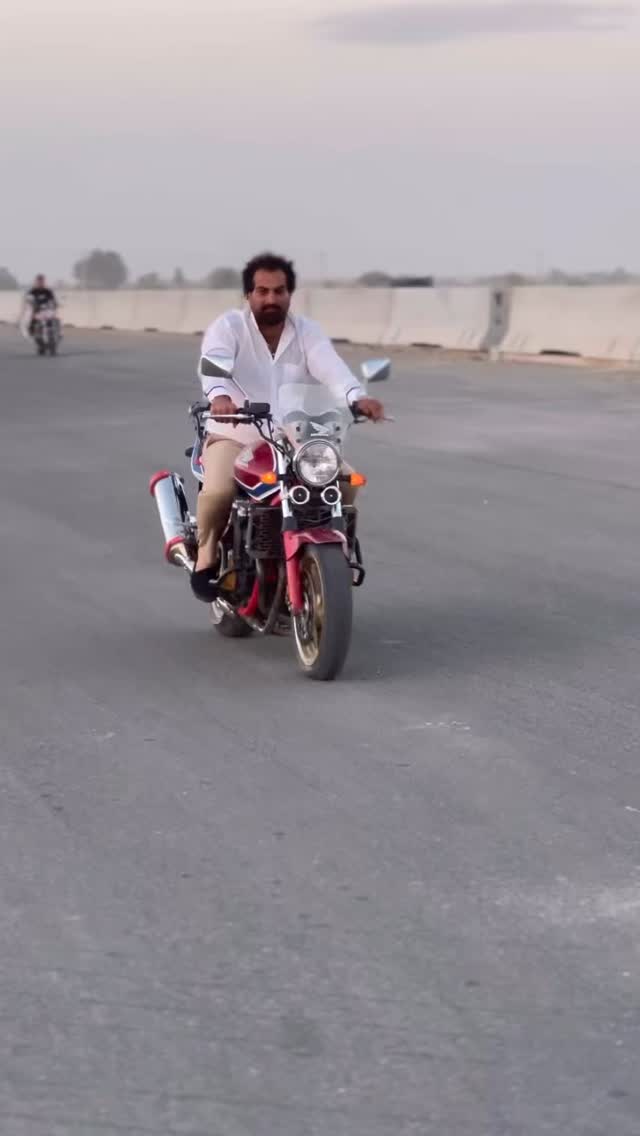  جدید ترین استوری اینستاگرام سید حامد حسینی