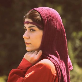  عکس پروفایل اینستاگرام فاطمه عبادی / art.fatemehebadi