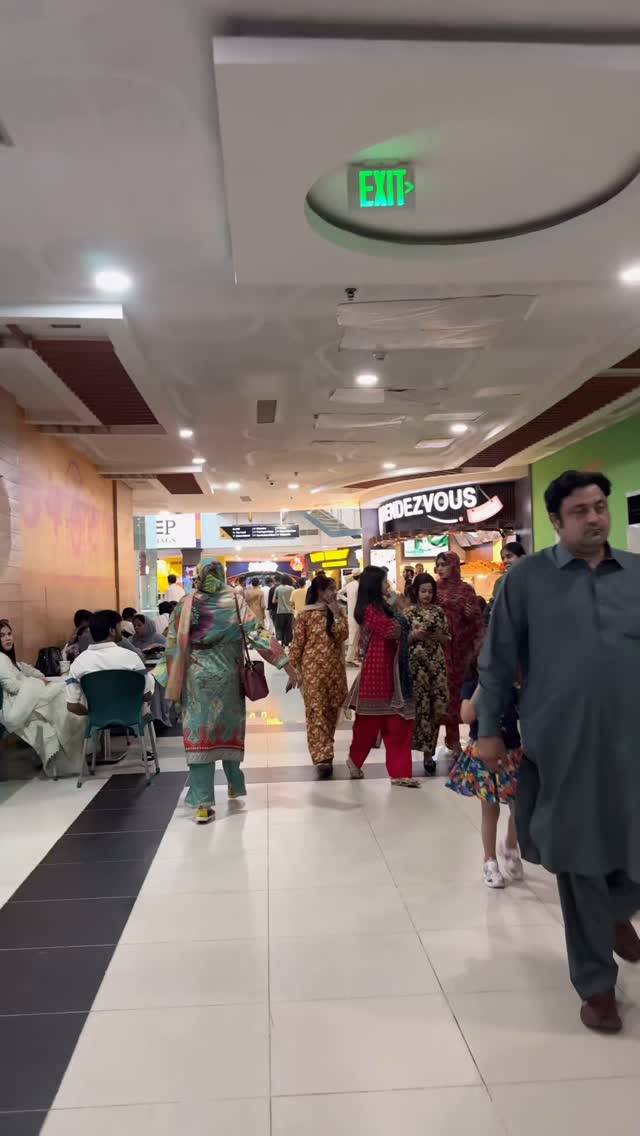  جدید ترین استوری اینستاگرام آزاده اسدی