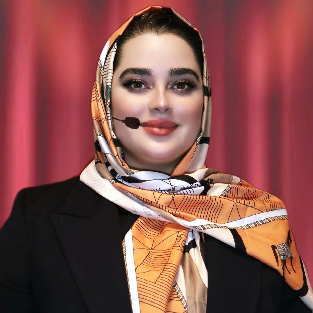  عکس پروفایل اینستاگرام مینا برزگری / dr.minaa_bazregarii