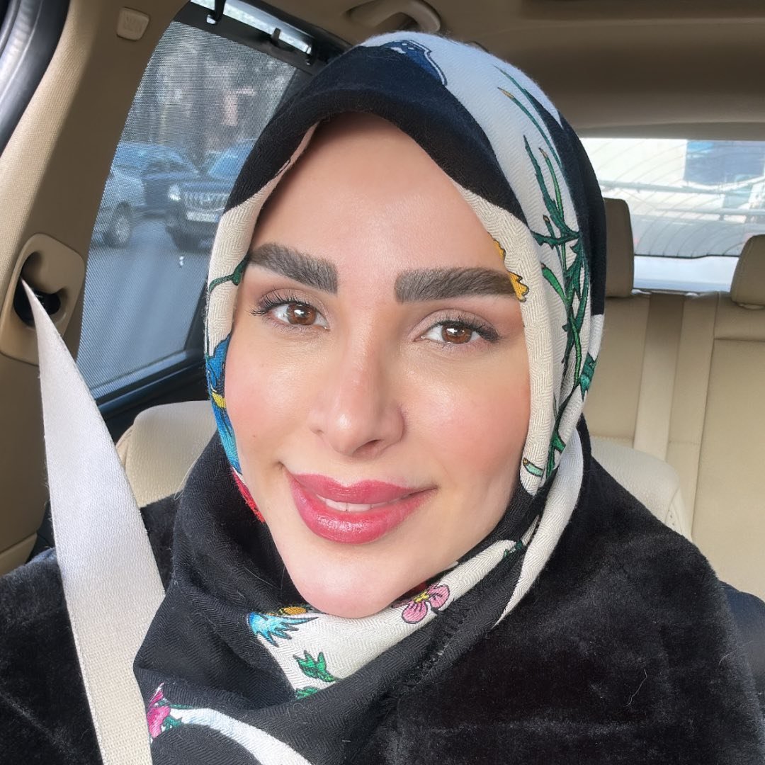  عکس پروفایل اینستاگرام پریسا آشتیانی / dr.parisa_ashtiyani.ir