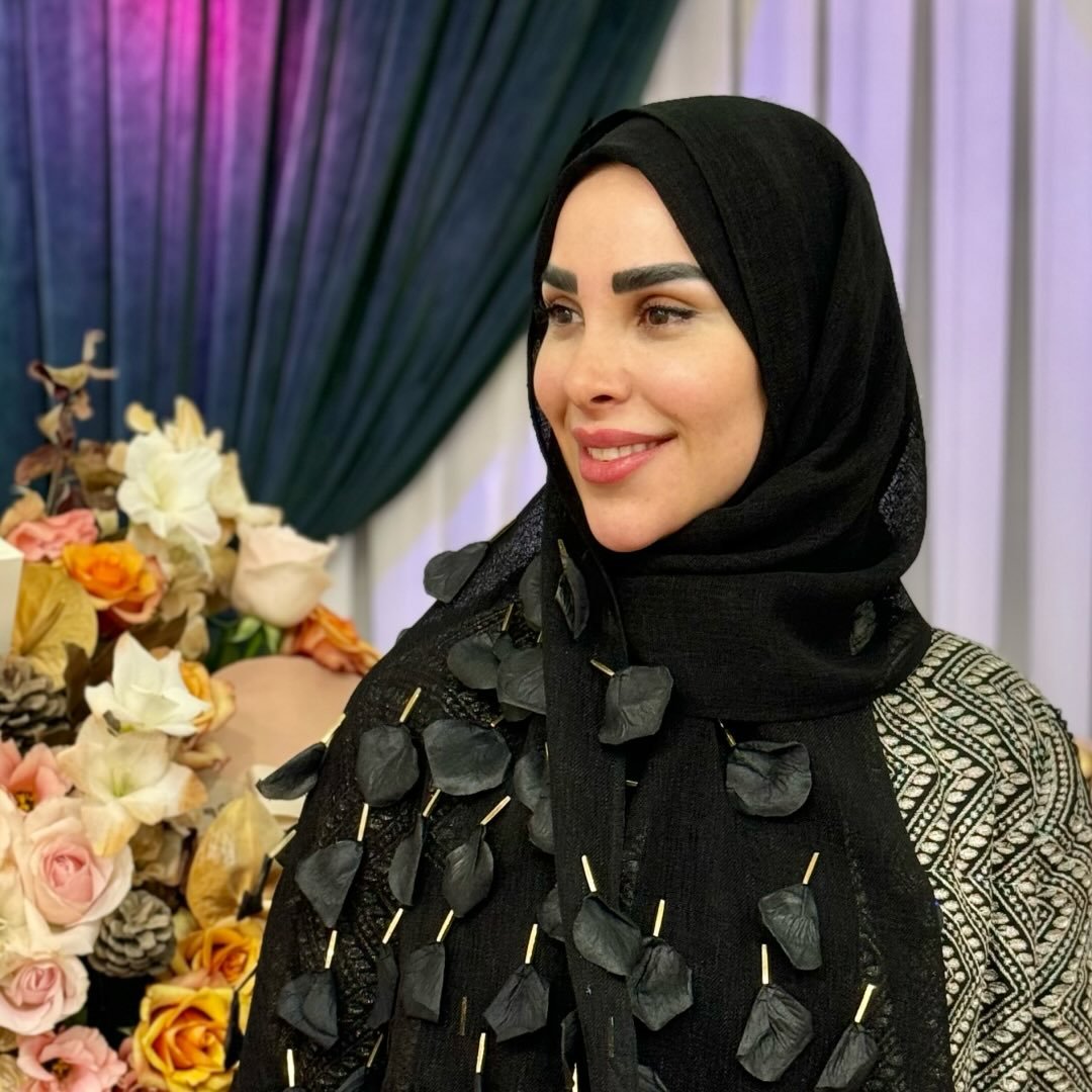  عکس پروفایل اینستاگرام پریسا آشتیانی / dr.parisa_ashtiyani.ir
