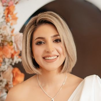 عکس پروفایل اینستاگرام فلورا هادی / flora.hadi