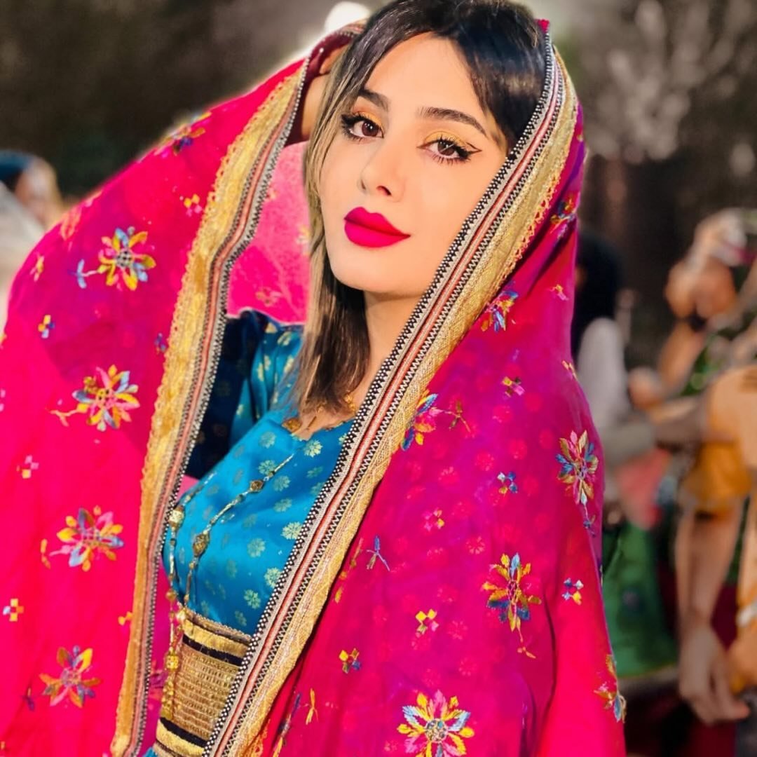  عکس پروفایل اینستاگرام فرناز / fzed1