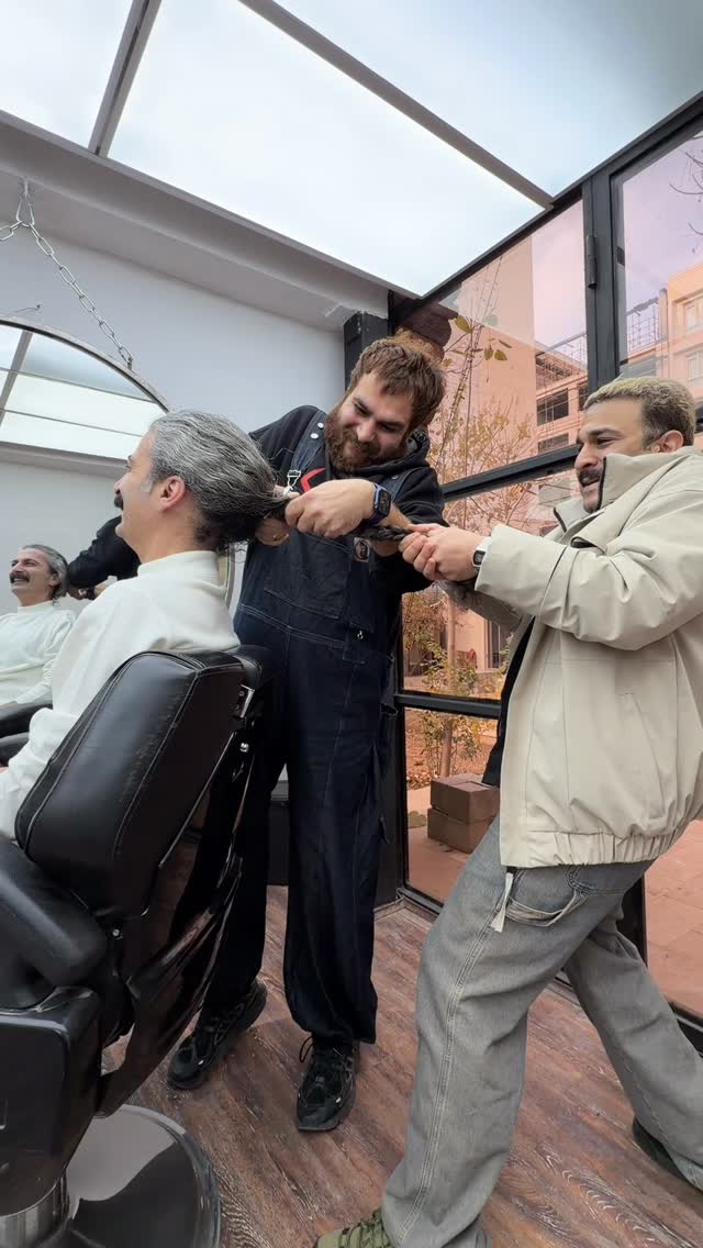  جدید ترین استوری اینستاگرام جواد خواجوی