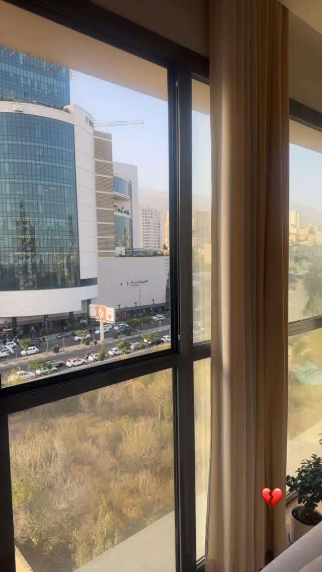  جدید ترین استوری اینستاگرام مهدیس حسینی