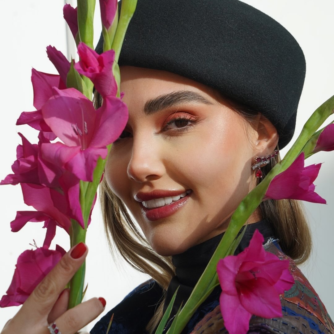  عکس پروفایل اینستاگرام مارال شاگر حسینی / maralshakerhosseini
