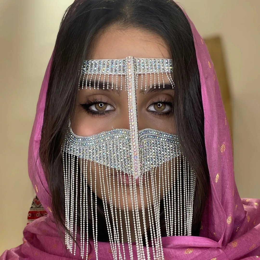  عکس پروفایل اینستاگرام مهرآفاق صدقی / mehrafagh._.sedghii