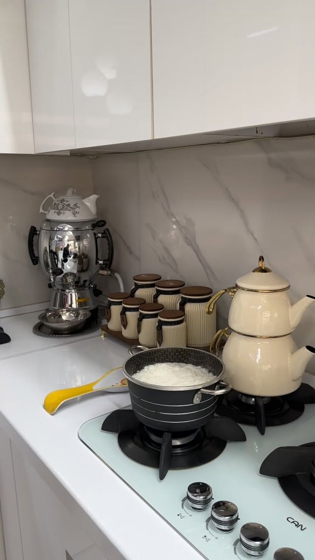  جدید ترین استوری اینستاگرام مینا حسن زاده