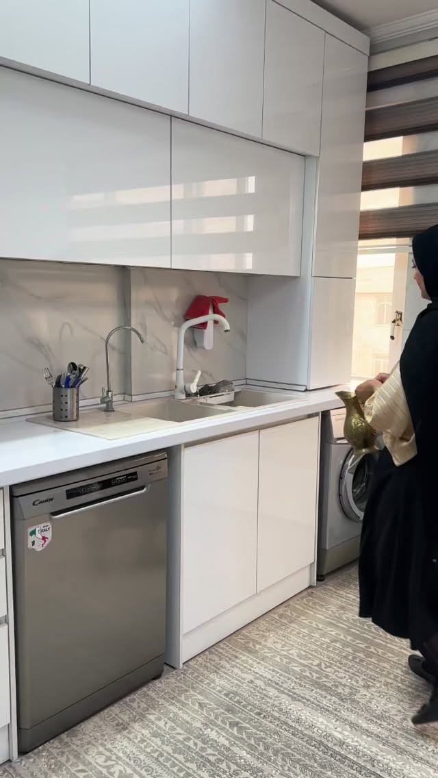  جدید ترین استوری اینستاگرام مینا حسن زاده