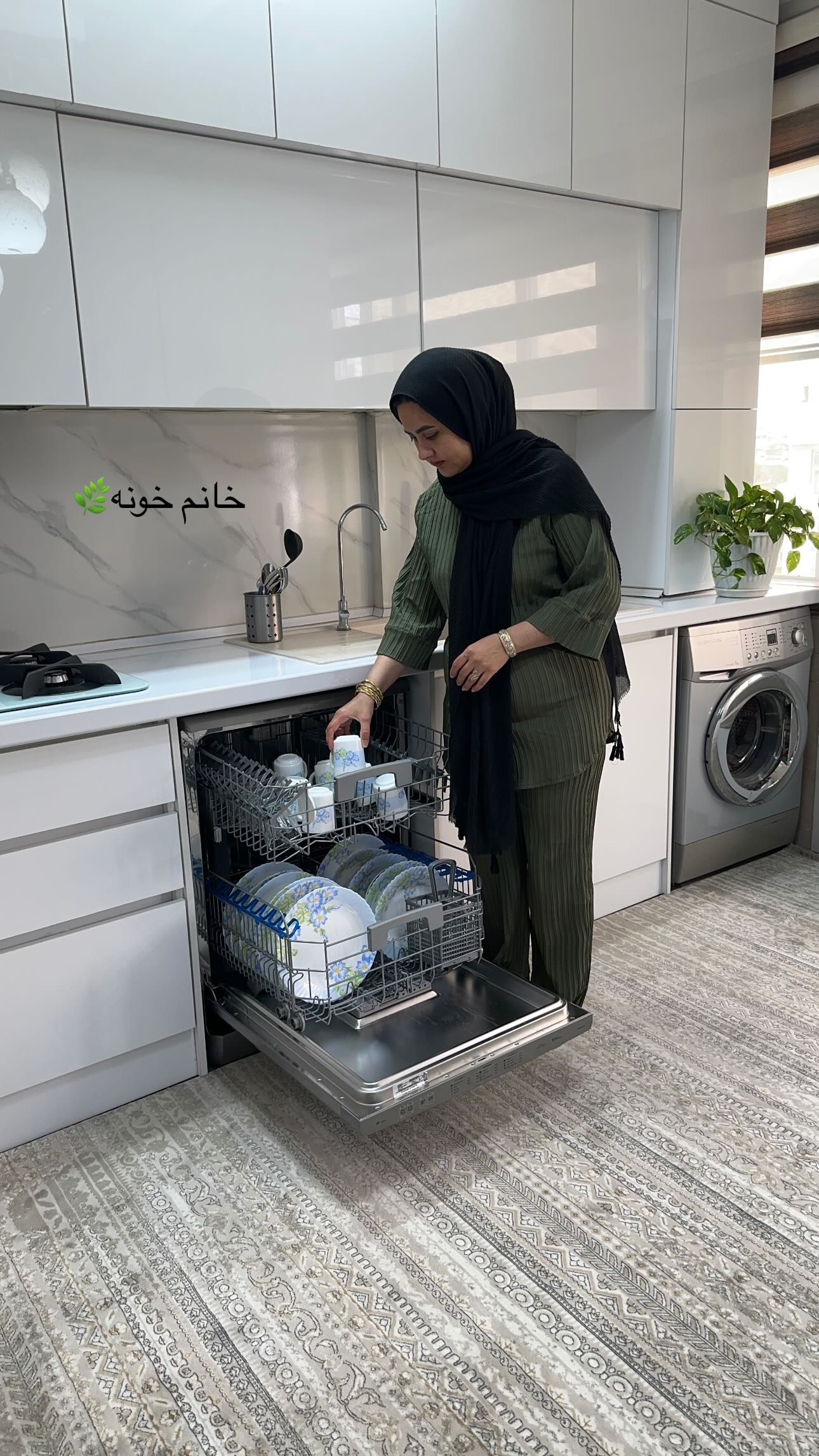  جدید ترین استوری اینستاگرام مینا حسن زاده