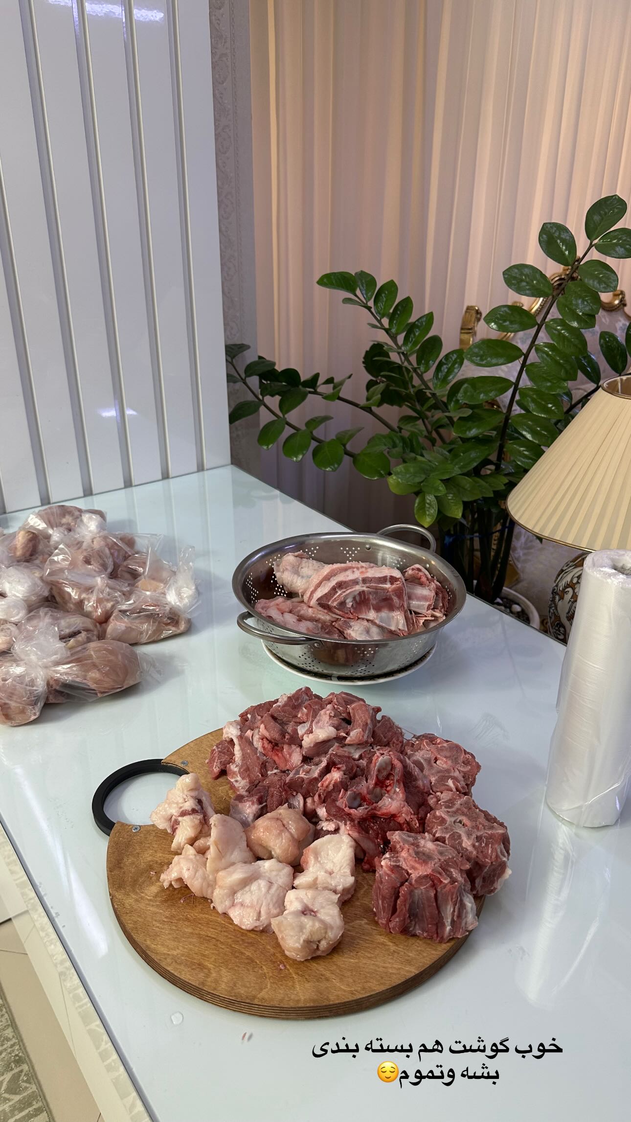  جدید ترین استوری اینستاگرام مینا حسن زاده