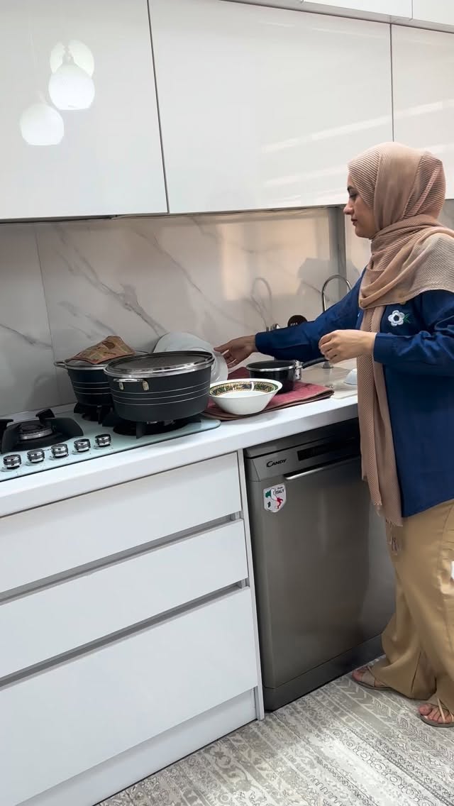  جدید ترین استوری اینستاگرام مینا حسن زاده
