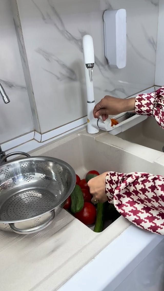  جدید ترین استوری اینستاگرام مینا حسن زاده