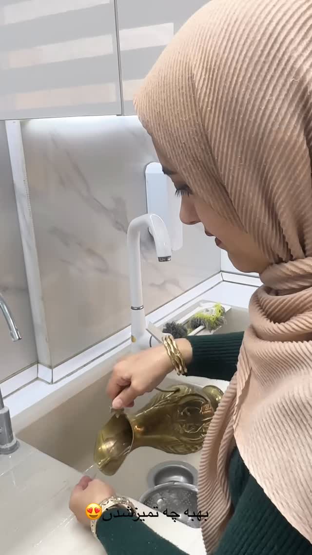  جدید ترین استوری اینستاگرام مینا حسن زاده