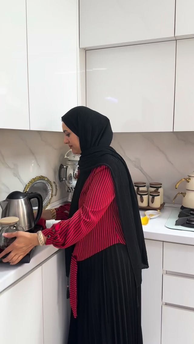  جدید ترین استوری اینستاگرام مینا حسن زاده