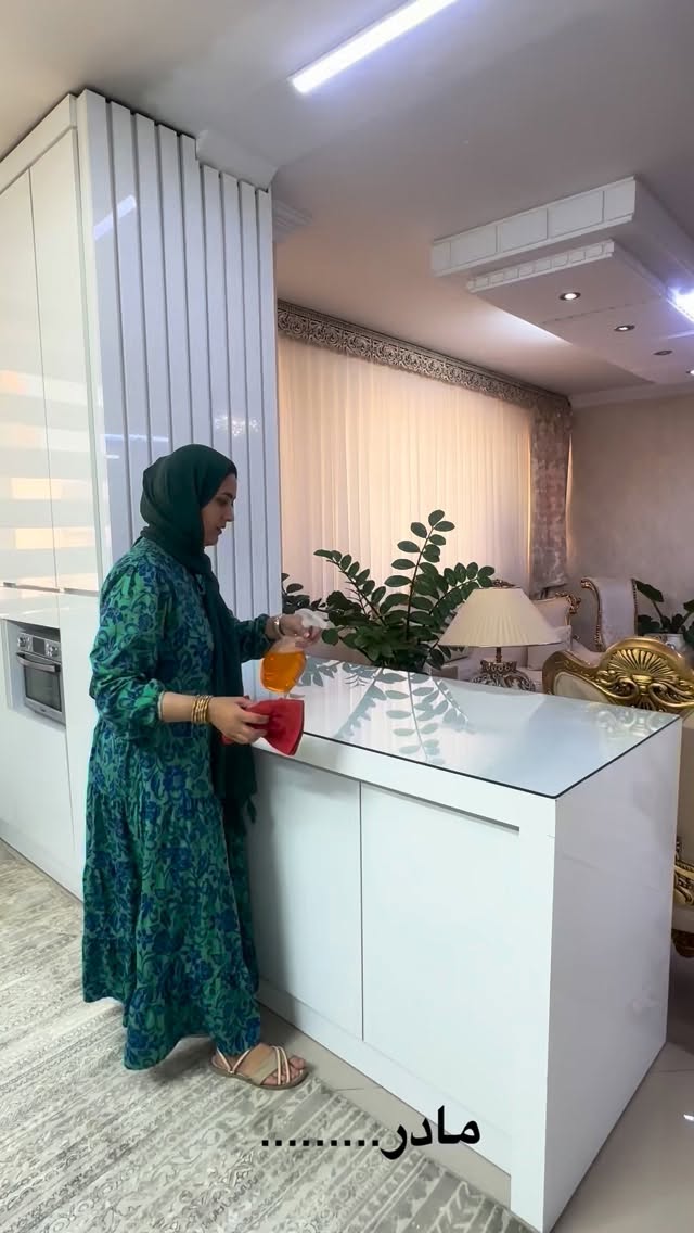  جدید ترین استوری اینستاگرام مینا حسن زاده