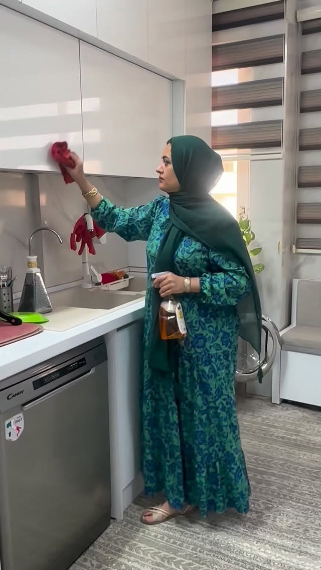  جدید ترین استوری اینستاگرام مینا حسن زاده