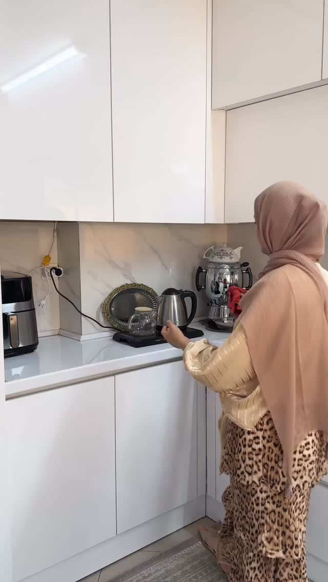  جدید ترین استوری اینستاگرام مینا حسن زاده