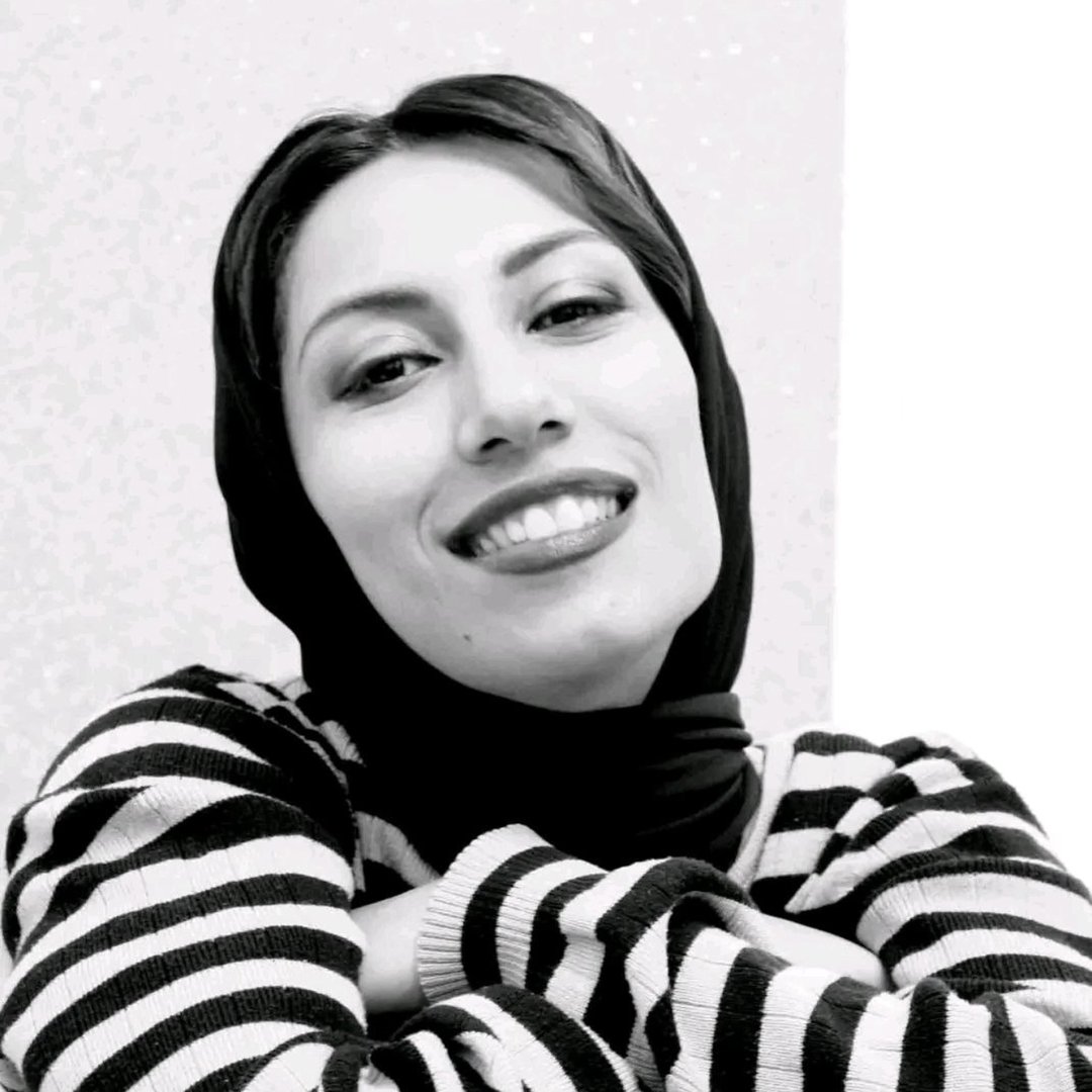  عکس پروفایل اینستاگرام مینا مومنی / minamomeniii