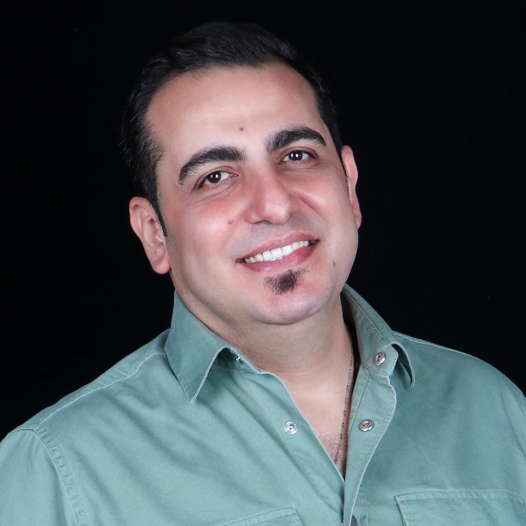  عکس پروفایل اینستاگرام محمد لقمانیان / mo.loghmanian
