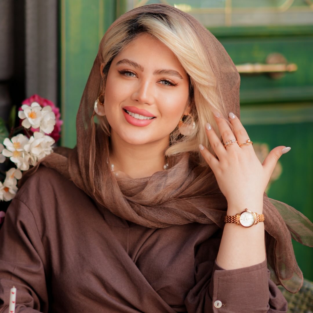  عکس پروفایل اینستاگرام محدثه خدایار / mohaddese.khodayar