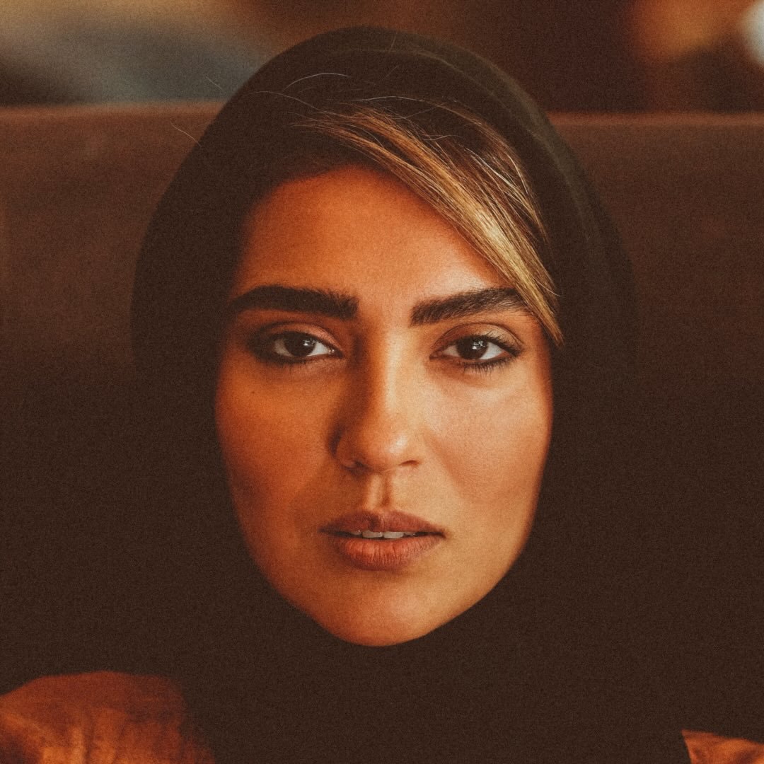 عکس پروفایل اینستاگرام مونا کرمی / monakaramiofficial