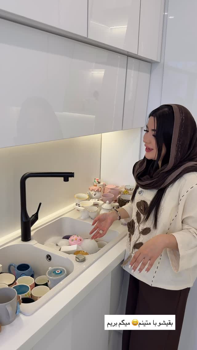  جدید ترین استوری اینستاگرام مونا