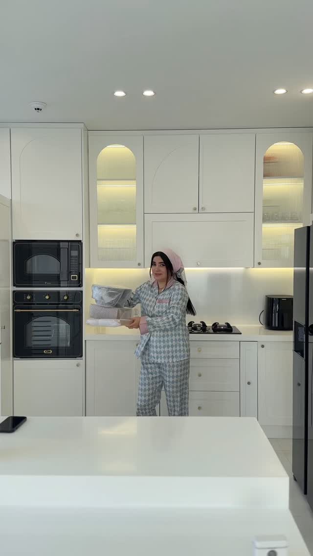  جدید ترین استوری اینستاگرام مونا