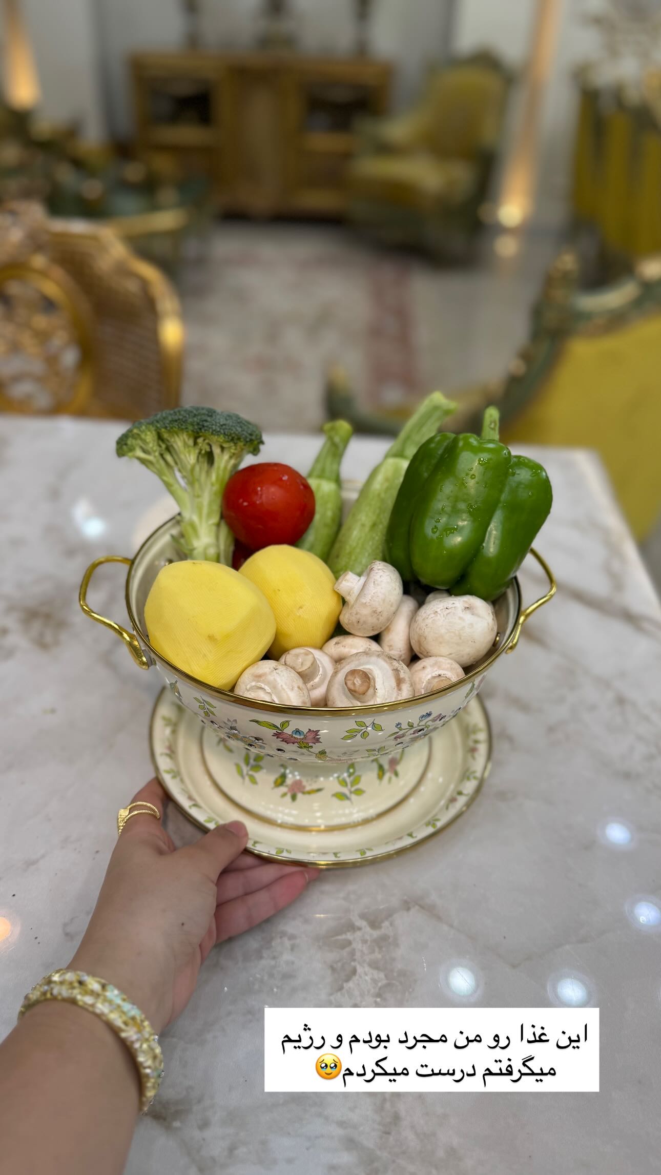  جدید ترین استوری اینستاگرام نسترن اکبری