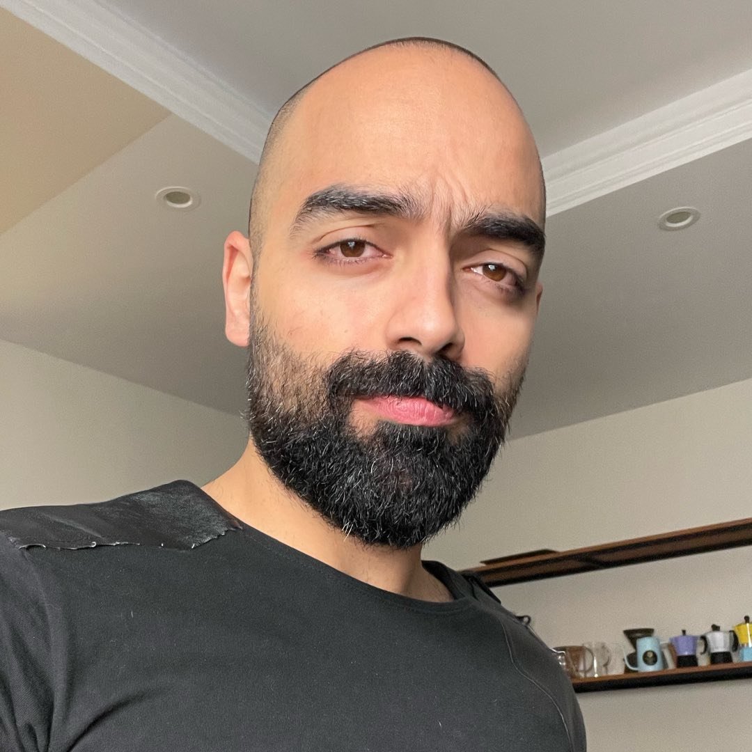  عکس پروفایل اینستاگرام نواب ابراهیمی / navab.ebrahimiii 