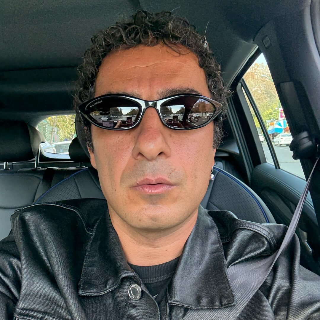  عکس پروفایل اینستاگرام نوید محمد زاده / navidmohammadzadeh