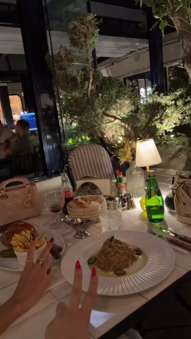  جدید ترین استوری اینستاگرام نازنین بهبودی