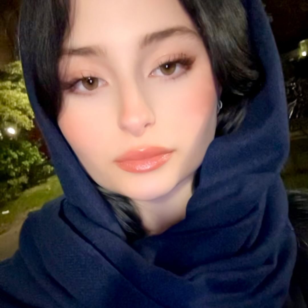  عکس پروفایل اینستاگرام نیکا فرقانی اصل / nikaforghaniofficial