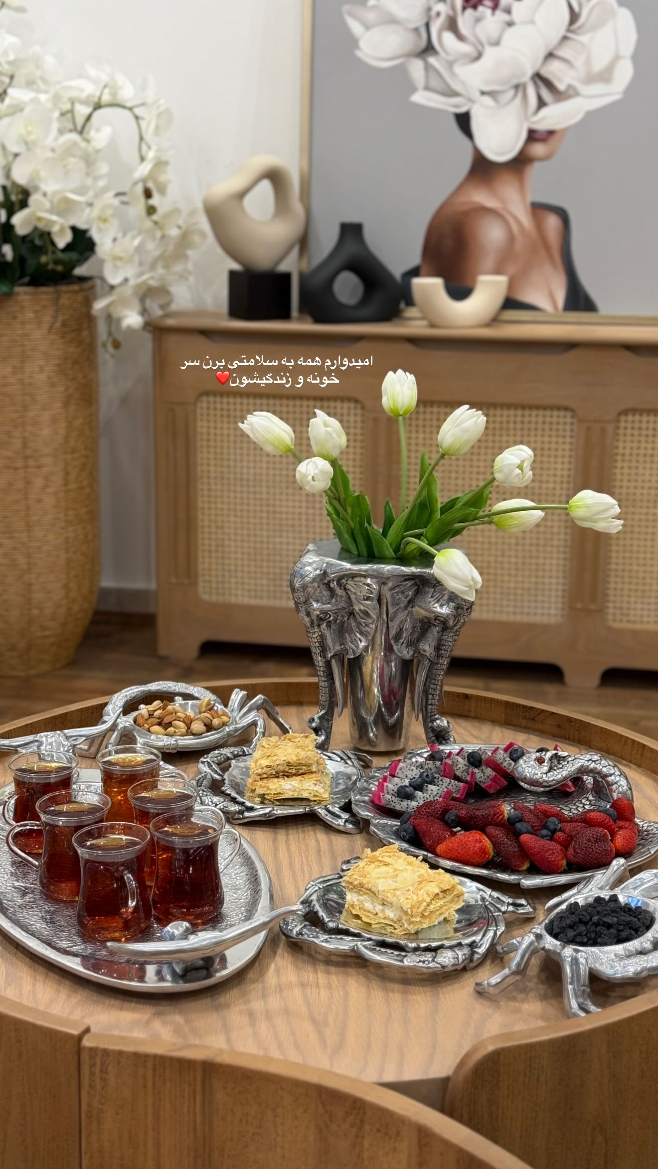  جدید ترین استوری اینستاگرام صبا مرشدی