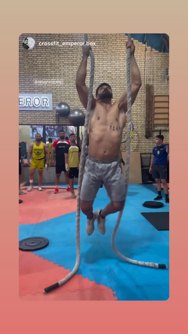  جدید ترین استوری اینستاگرام صادق آذرنگ