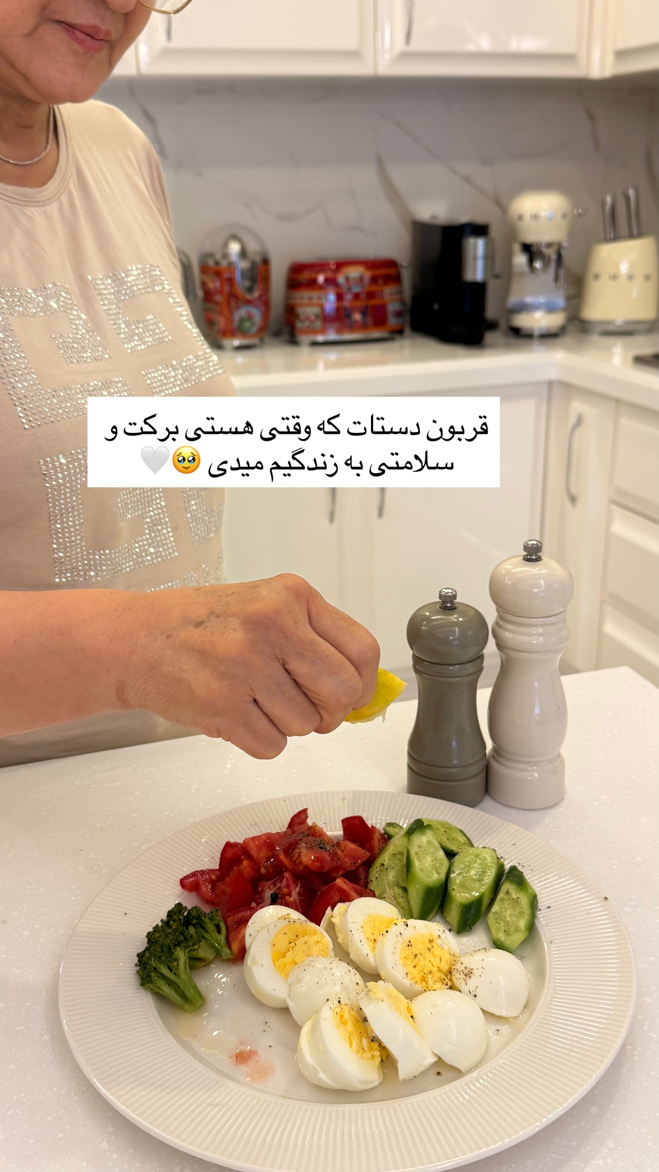  جدید ترین استوری اینستاگرام ساناز رستم پور