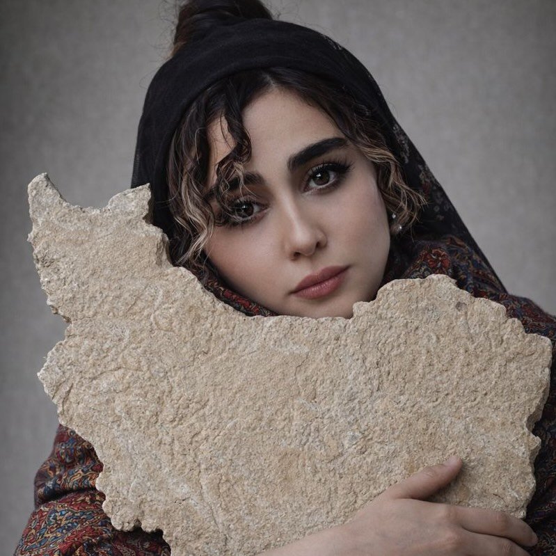  عکس پروفایل اینستاگرام ستاره حسینی / setare_hosseiniii