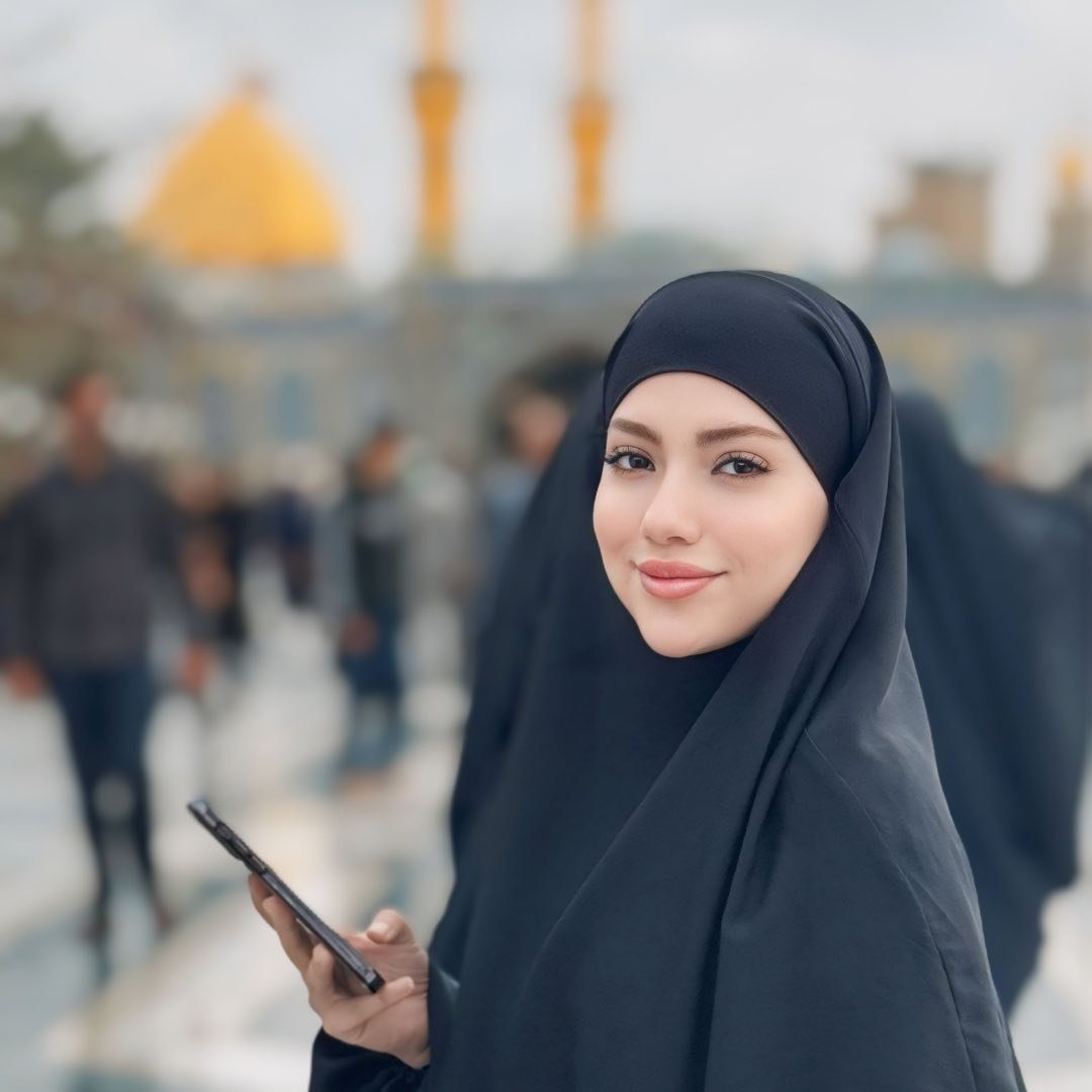  عکس پروفایل اینستاگرام شقایق نوئی / shaqayeqnoie