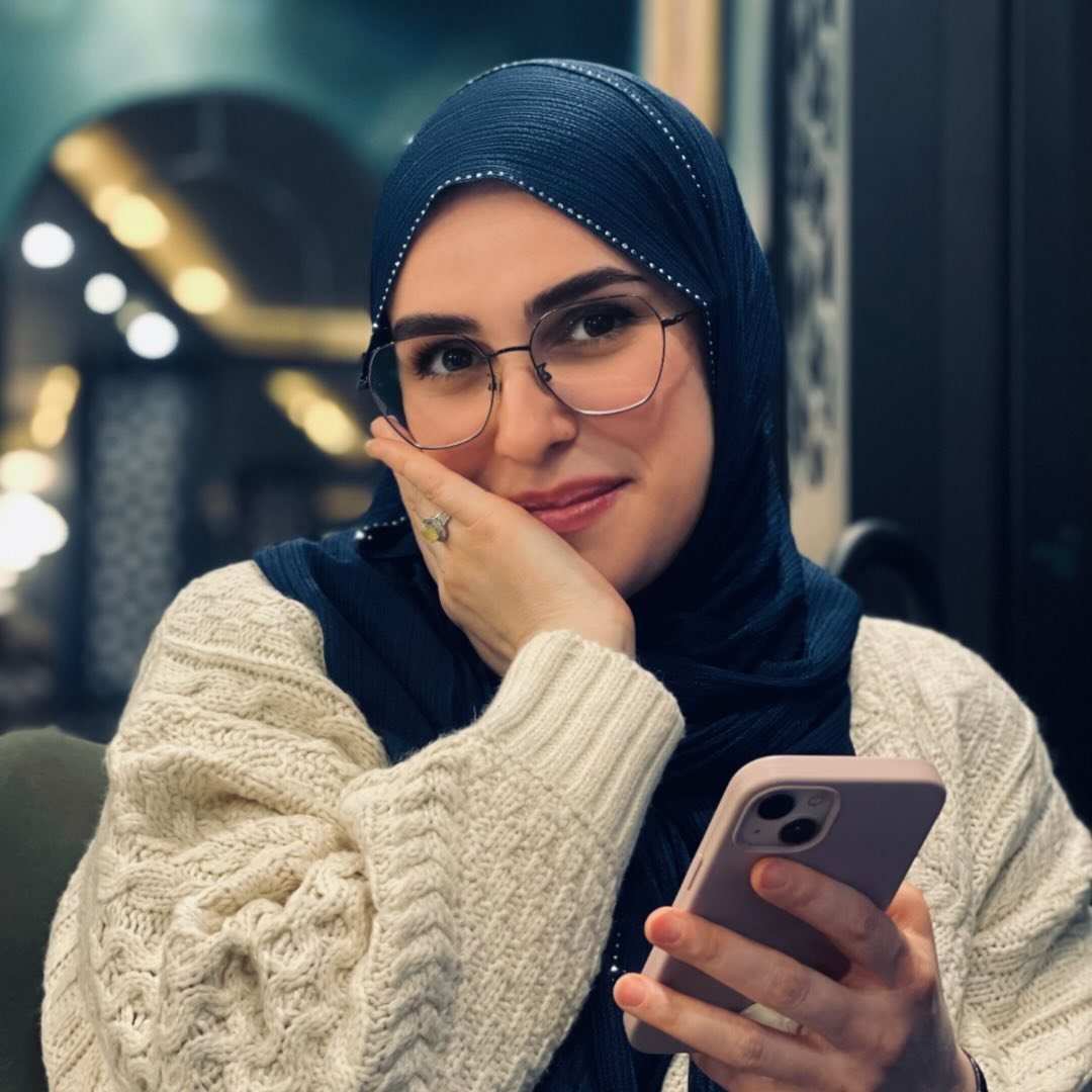  عکس پروفایل اینستاگرام زهرا اسعد / shokrane68