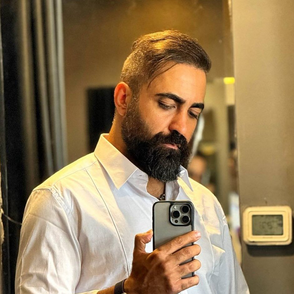  عکس پروفایل اینستاگرام طاها بذرافشان / taha_bazrafshan