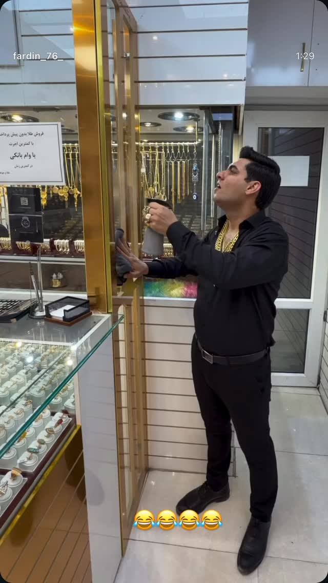  جدید ترین استوری اینستاگرام وحید عطار
