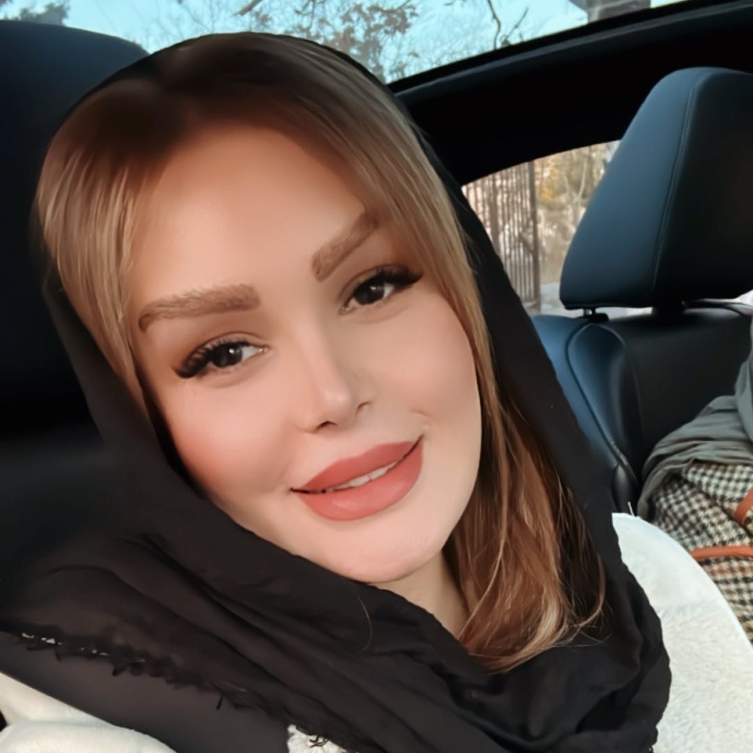  عکس پروفایل اینستاگرام وحیده علی حسینی / vahideh_a_h
