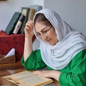  عکس پروفایل اینستاگرام زهرا موسوی / zahra_mousavi83