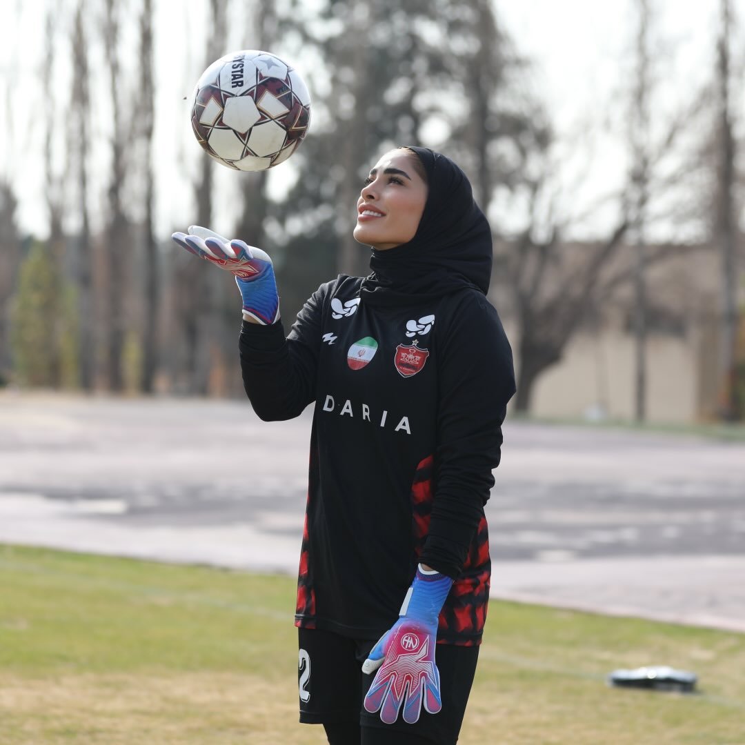  عکس پروفایل اینستاگرام زهرا خواجوی / zahrakhajavi_official