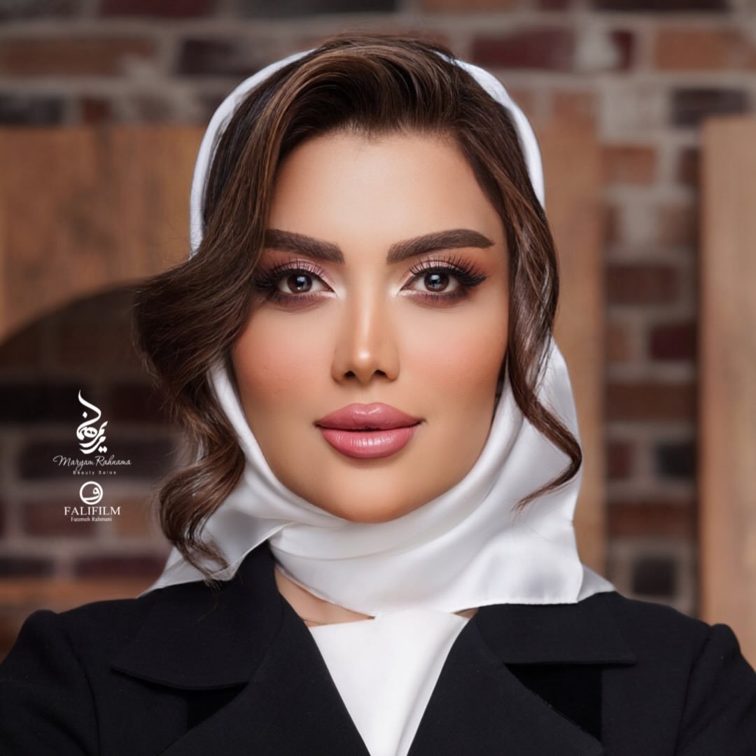  عکس پروفایل اینستاگرام ژاله درستکار / zhale.dorostkar