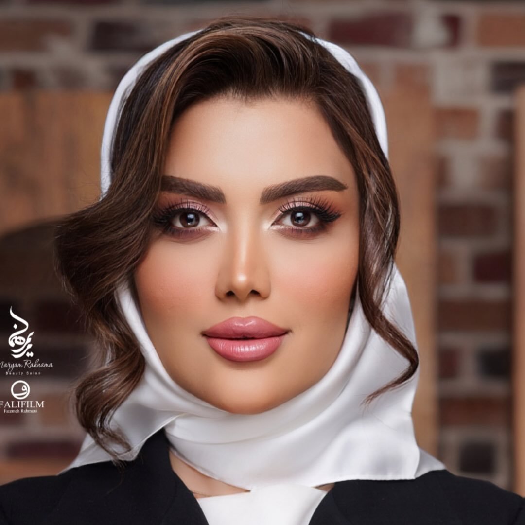  عکس پروفایل اینستاگرام ژاله درستکار / zhale.dorostkar