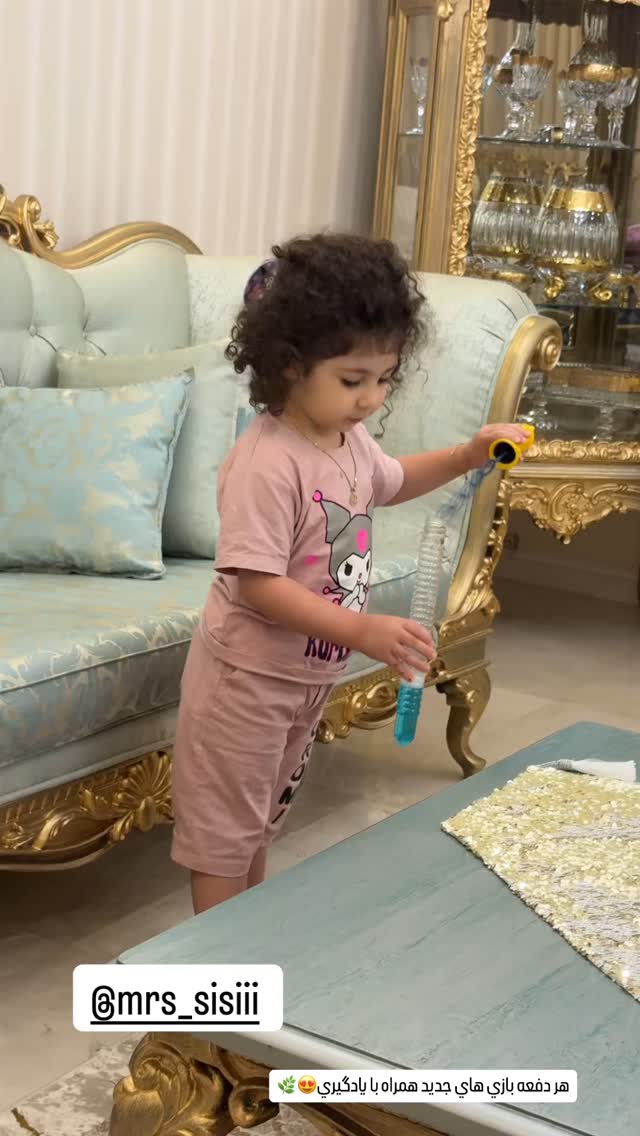  جدید ترین استوری اینستاگرام زهرا هرندی