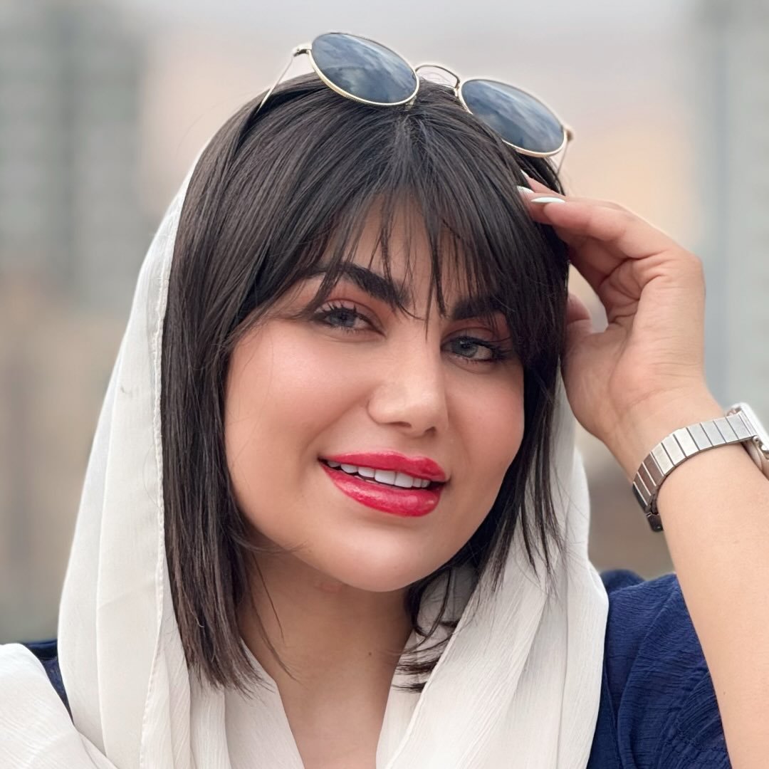  عکس پروفایل اینستاگرام زهرا موسوی / zizimsi