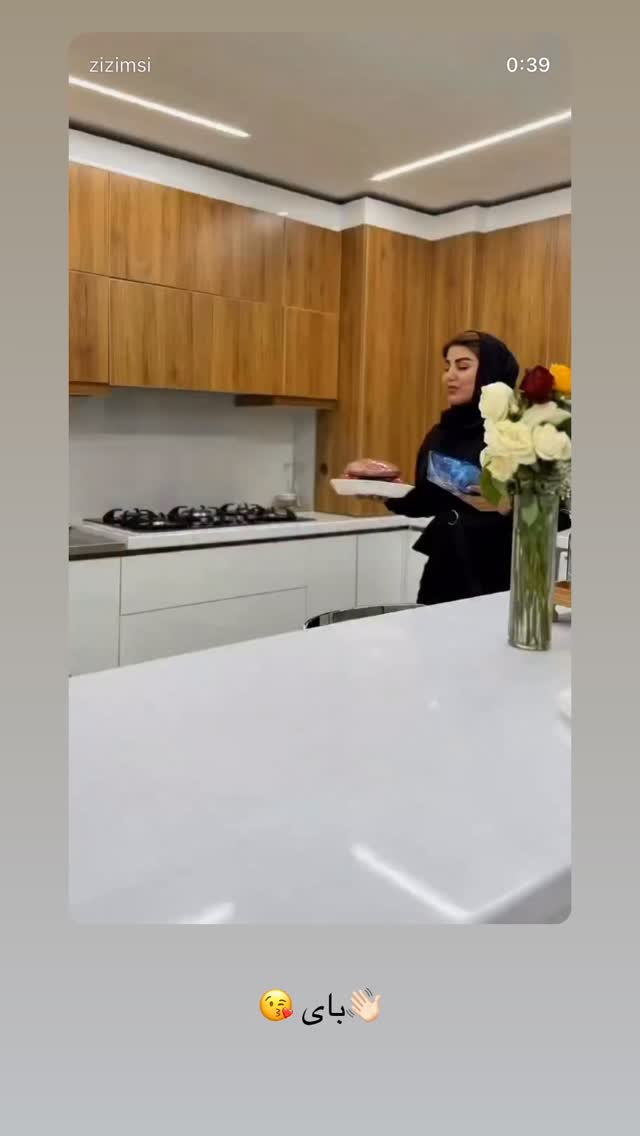  جدید ترین استوری اینستاگرام زهرا موسوی